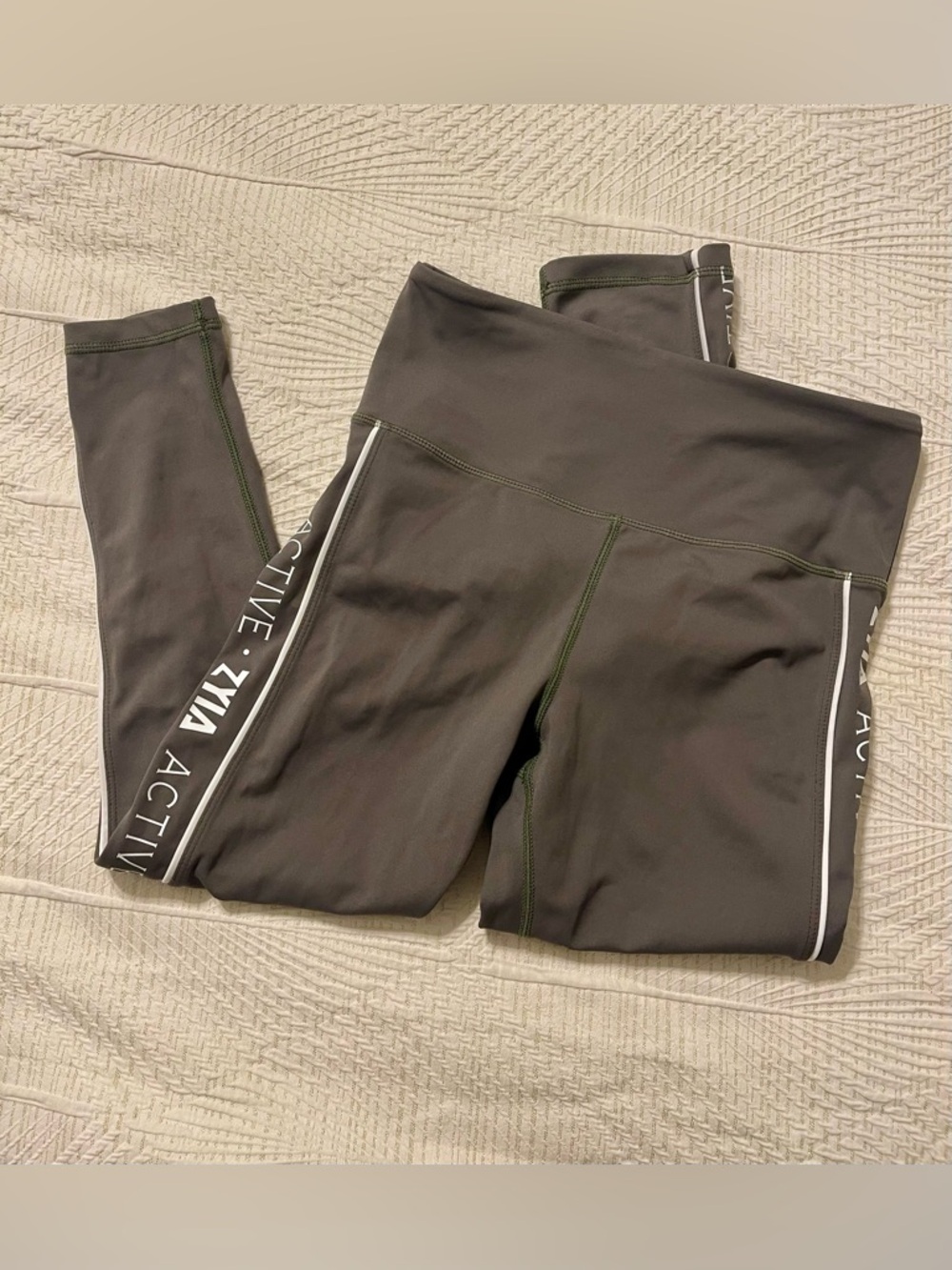 ZYIA crop leggings in olive